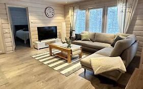 Villa Polar Ylläs, Äkäslompolo